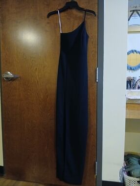 NWT/ LULUS black one shoulder maxi dress